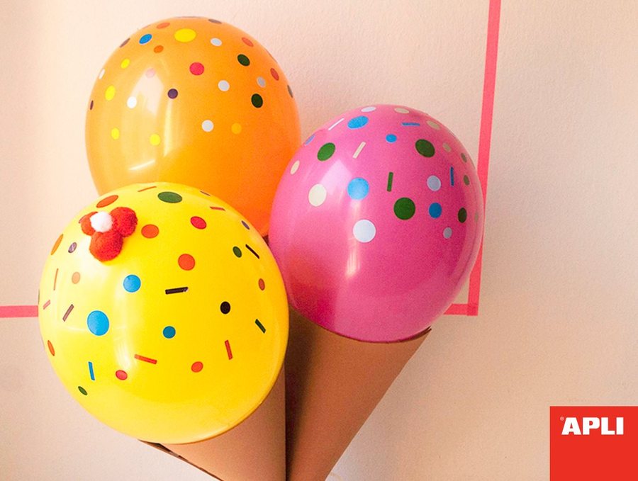 Opblaasbare ballon met APLI stickers