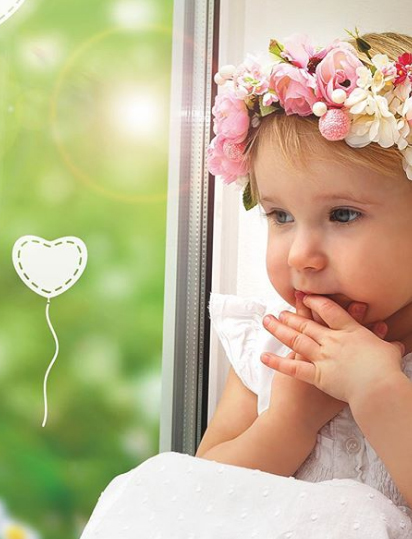 Fleurs en tissu pour des accessoires de cheveux romantiques